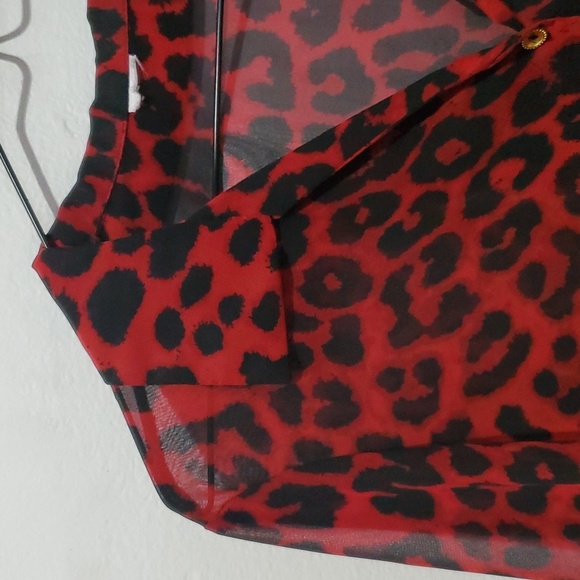 Avon Animal Print Summer 3/4 Sleeve Button-up Blouse Medium - Picture 3 of 9